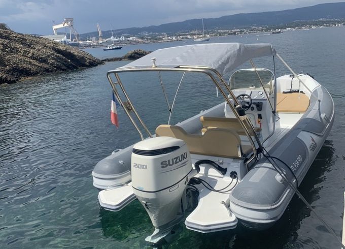 MV Marine 770