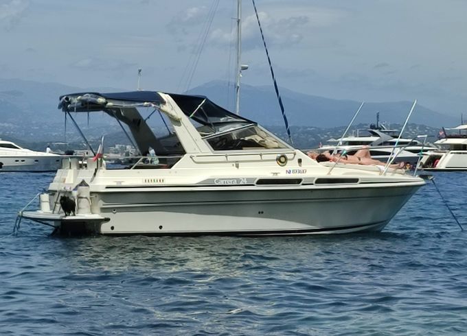 Fairline Carrera 24