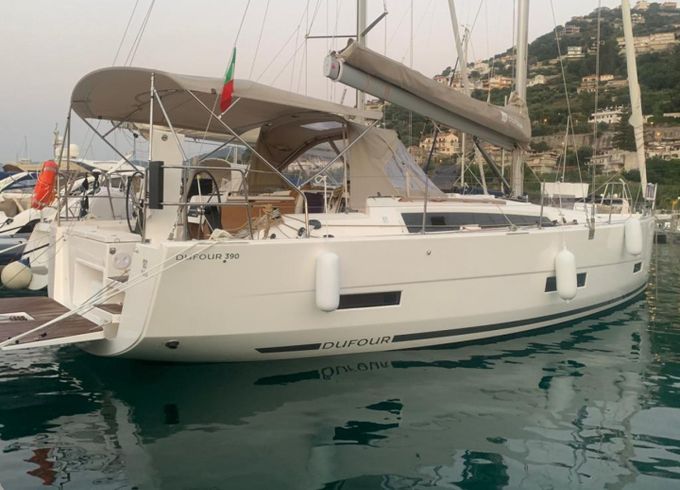 Dufour 390