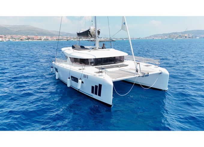 Lagoon 42