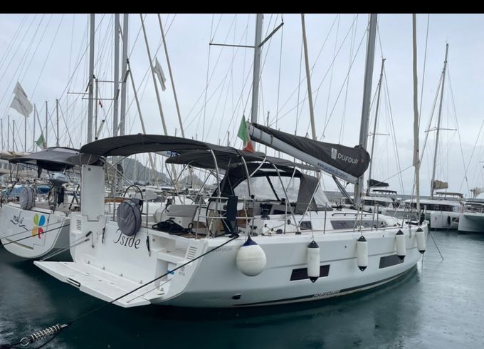 Dufour 470