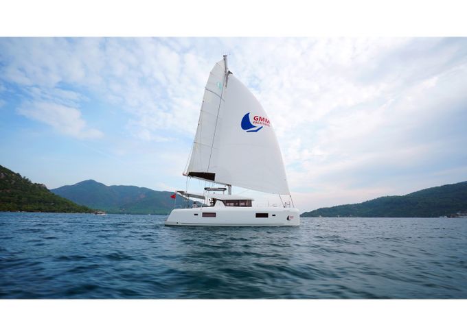 Lagoon 42