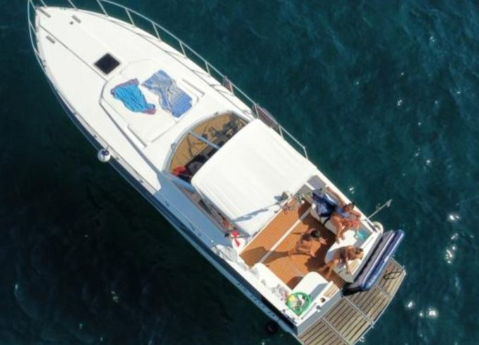 Ferretti Altura 36