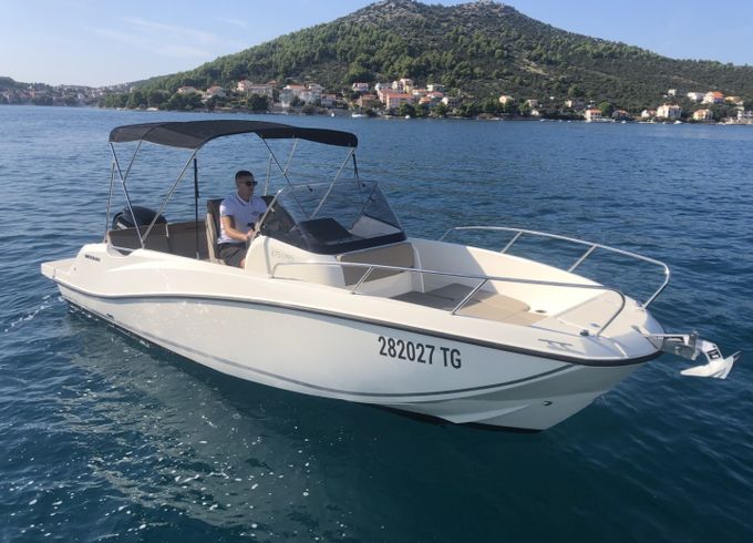 Quicksilver 675 Activ Open