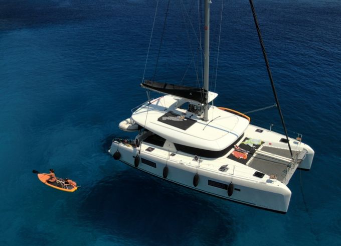 Lagoon 42