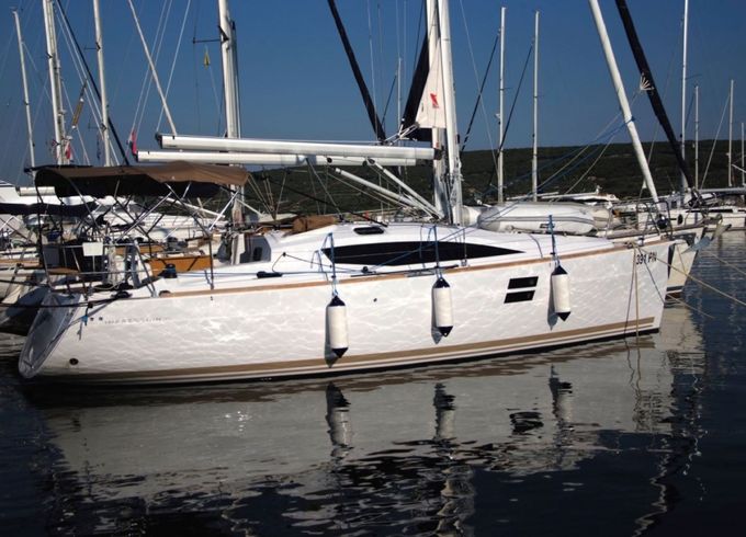Elan Impression 35