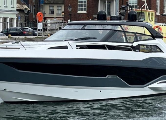 Sunseeker Superhawk 55