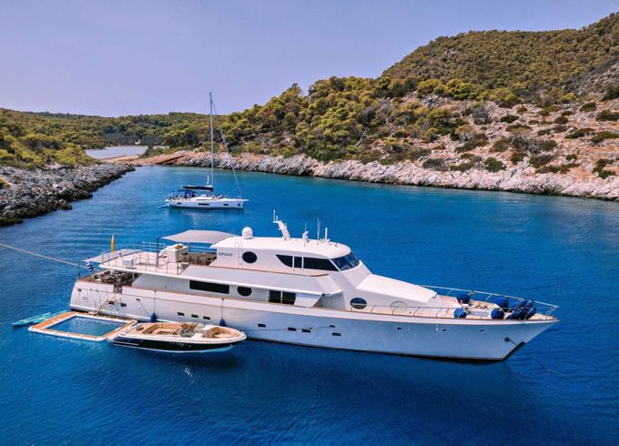 Esterel Ship XIPHIAS