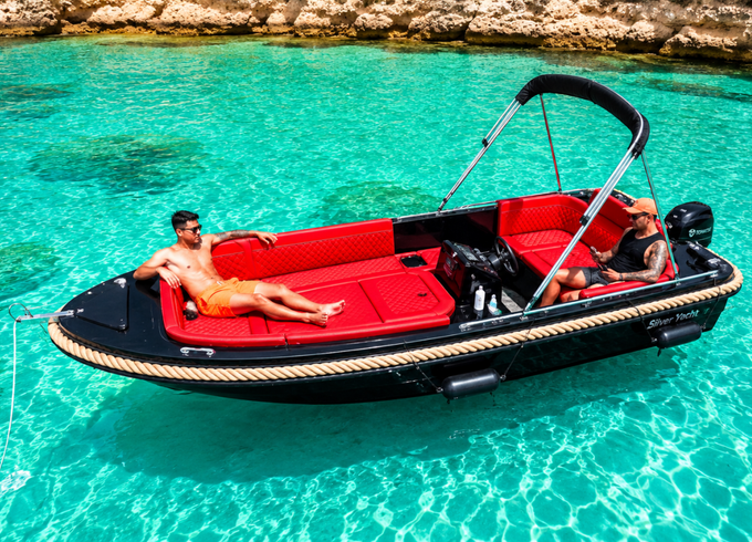 Silent Yachts 525