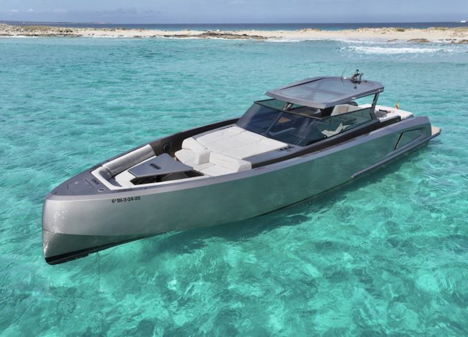 Vanquish VQ52 - CASA ATLANTIS