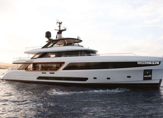 Benetti ALLURIA