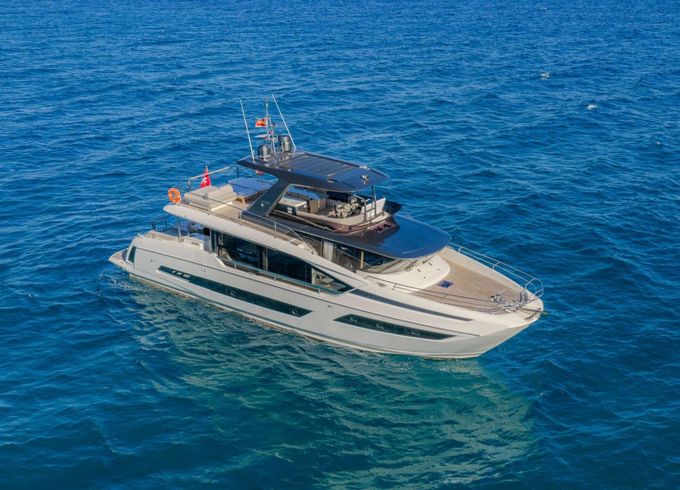 Prestige Yachts ENTHUSIAST