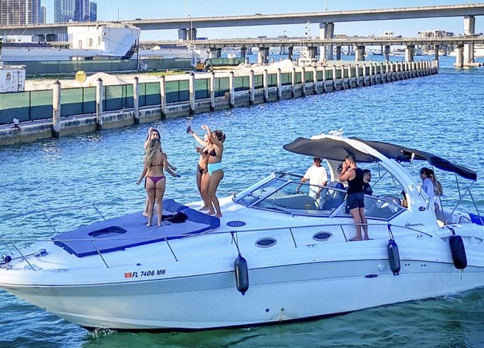 Sea Ray 340 Sundancer