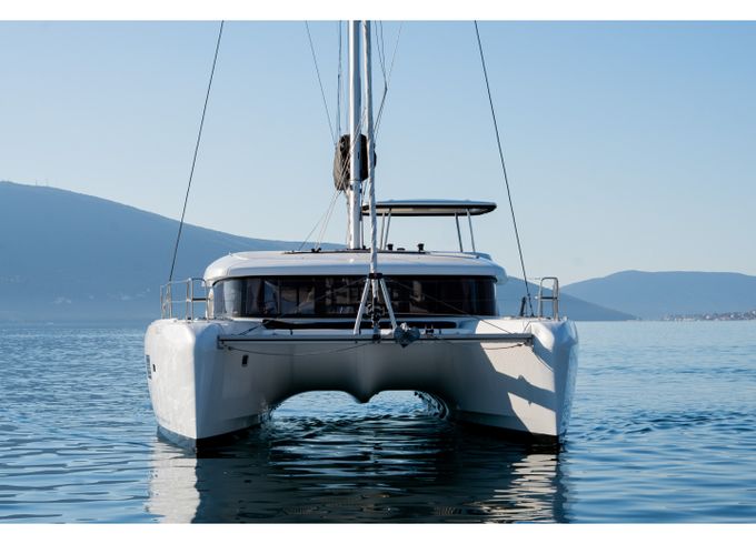 Lagoon 42