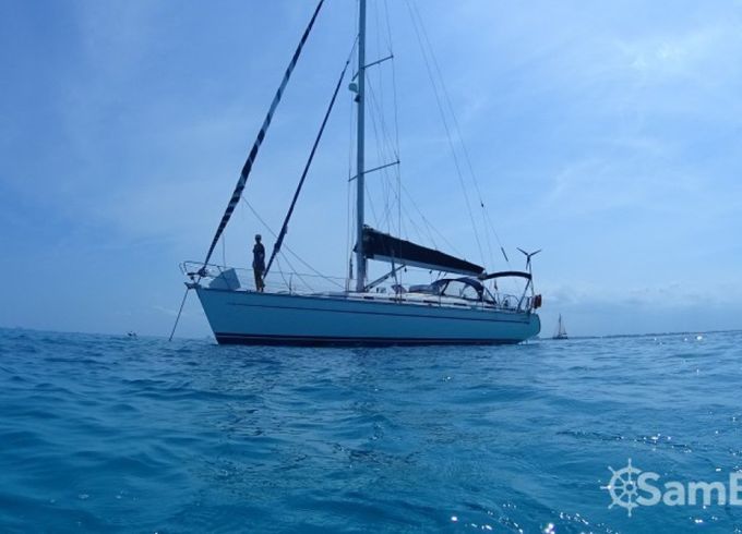 Bavaria 44