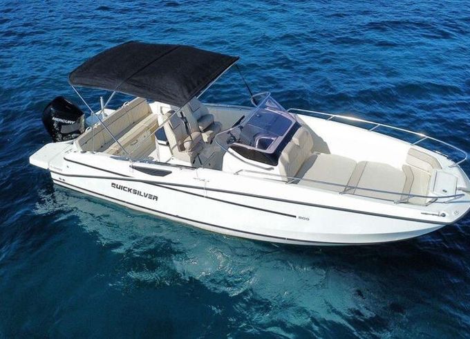 Quicksilver Activ 805 Open
