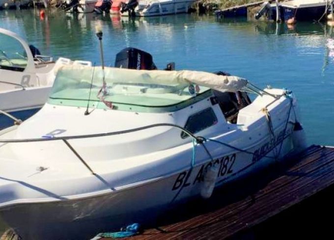 Quicksilver 435 Open