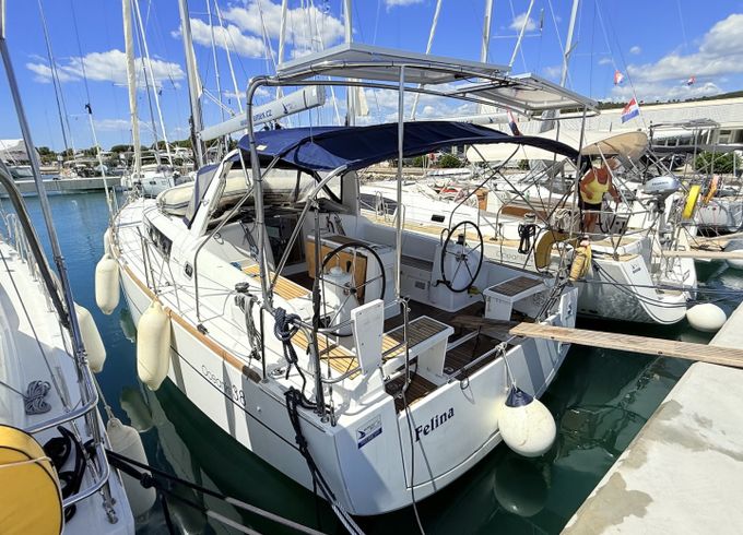 Bénéteau Oceanis 38