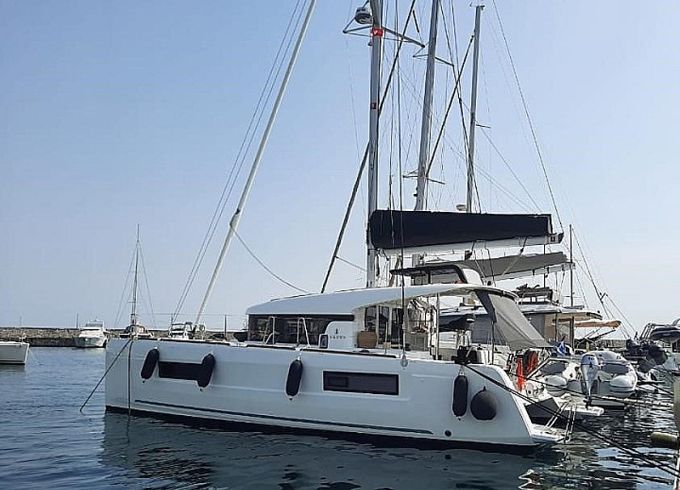 Lagoon 40