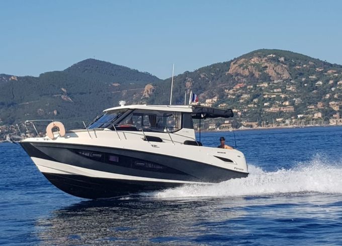 Quicksilver Activ 855 Weekend