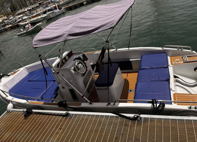 Mega Mar 650 OPEN