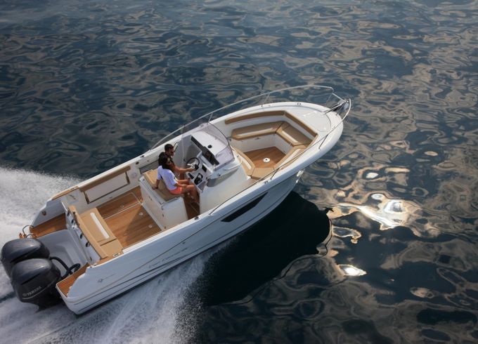 Jeanneau Cap Camarat 8.5 CC