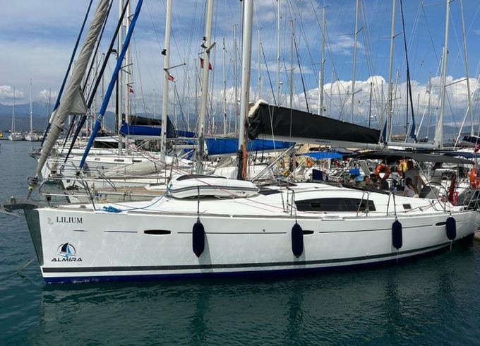 Bénéteau Oceanis 43 Family - 4 cab.