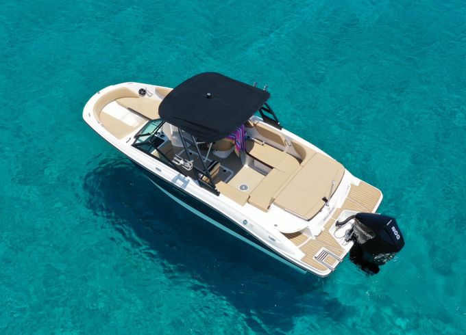 Sea Ray SPX 210