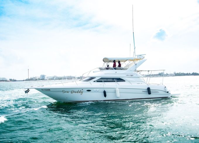 Sea Ray 450 Sundancer