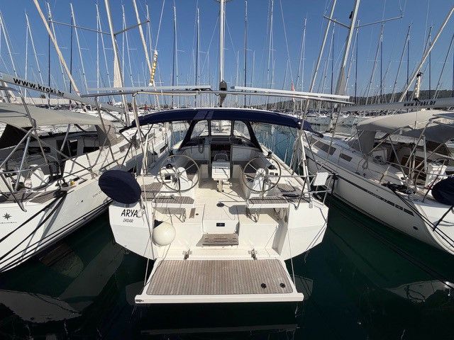 Bavaria C 38