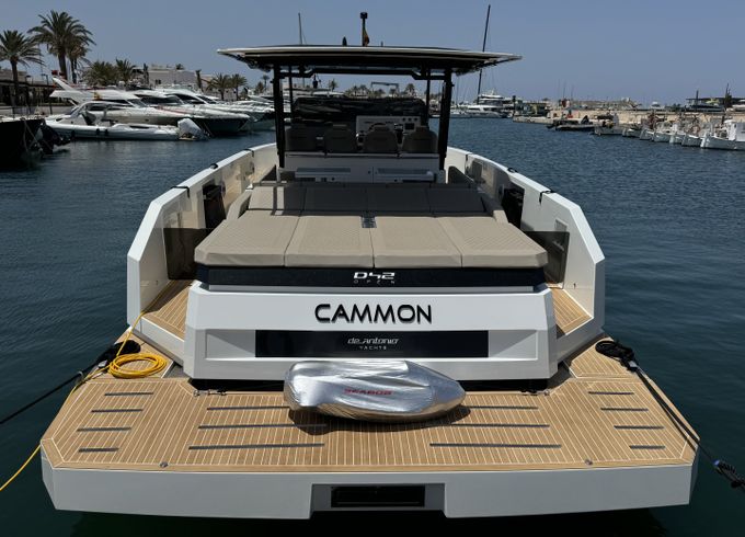 DE ANTONIO Yachts D42 OPEN XL