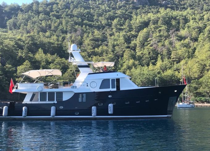 Trawler 77