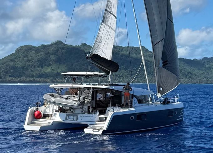 Lagoon 42