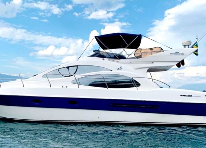 Azimut 46