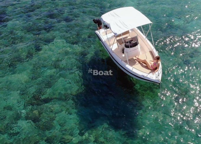 Poseidon Blue Water 170