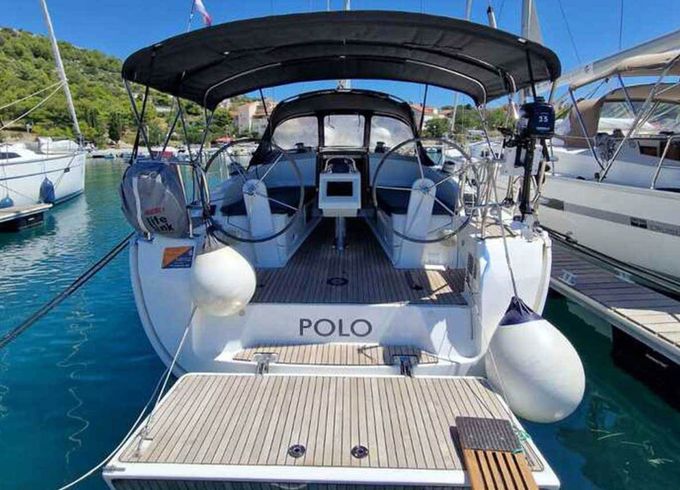 Bavaria Cruiser 37
