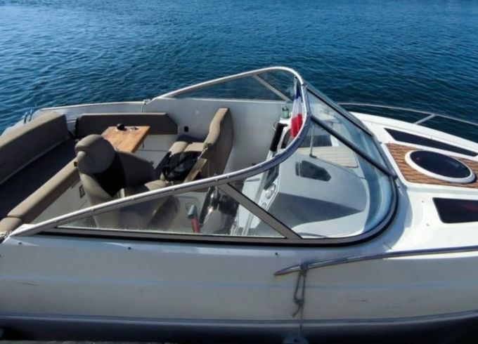 Selection-Boat 22 cruiser