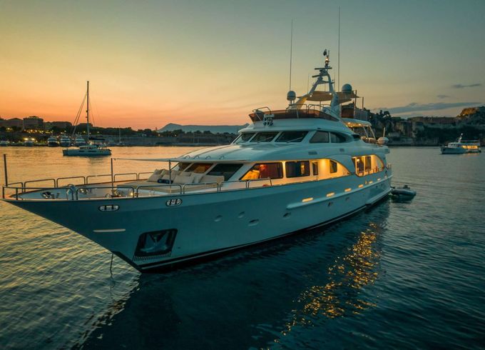 Benetti ENDLESS SUMMER