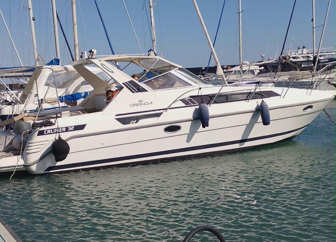 Cranchi Cramar 32