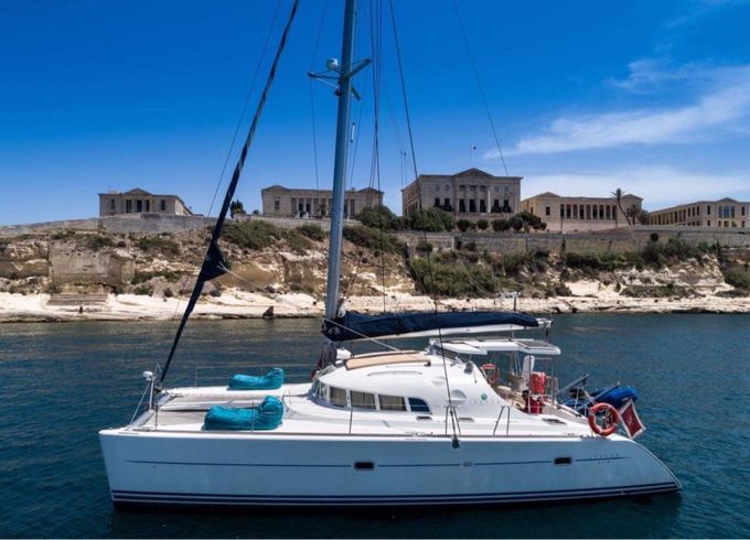 Lagoon 410