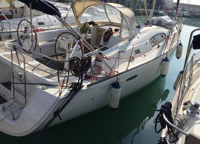 Bénéteau Oceanis 43