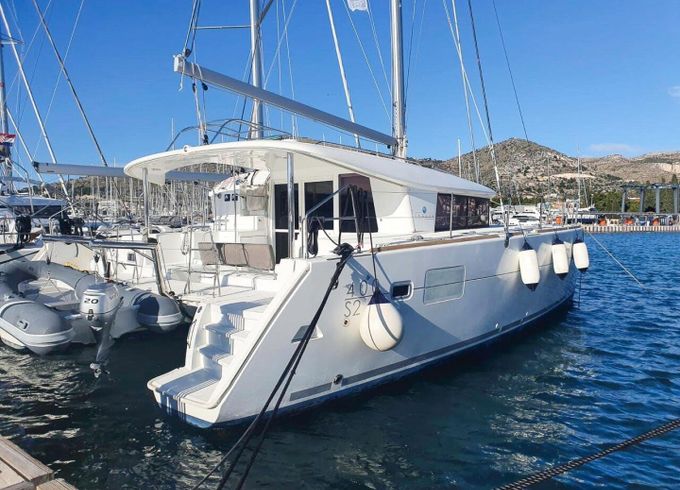 Lagoon 40