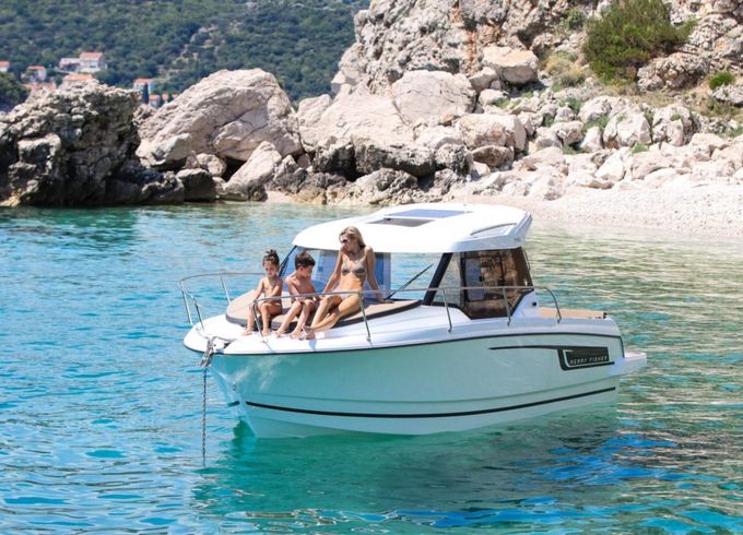 Jeanneau Merry Fisher 795
