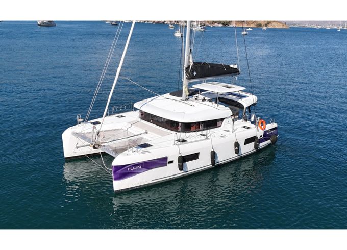 Lagoon 42