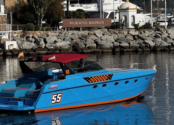 Ferretti Altura 47