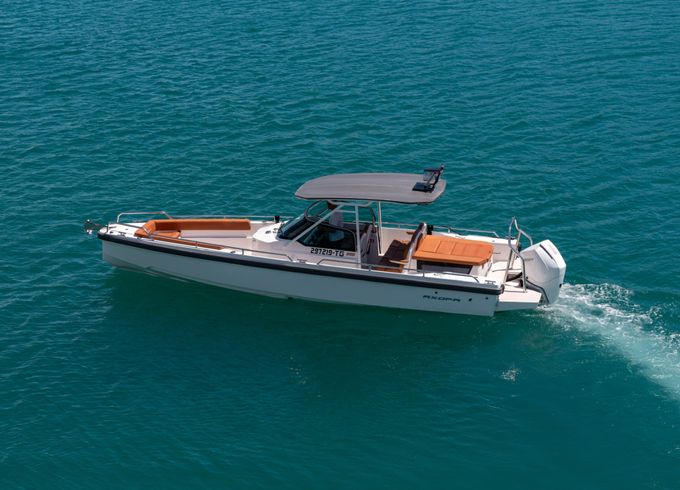 Axopar 28 T-Top