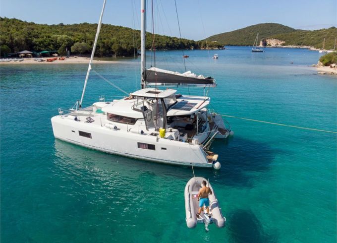 Lagoon 42