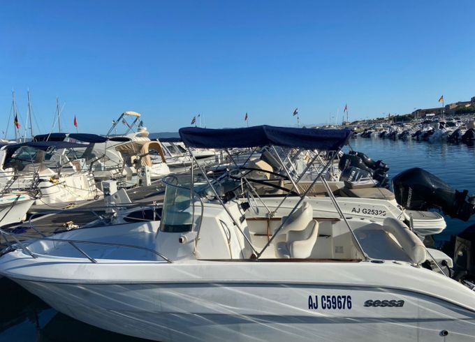 Sessa Marine Key Largo 22 Deck