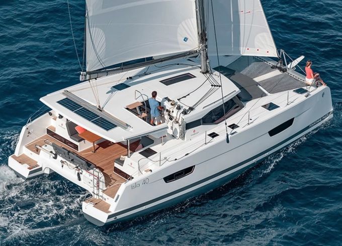 Fountaine Pajot Isla 40