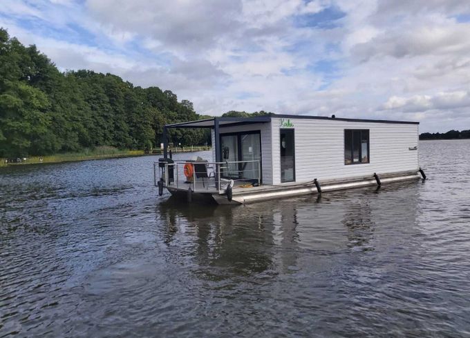 VonAnker 1st Class Werftbau